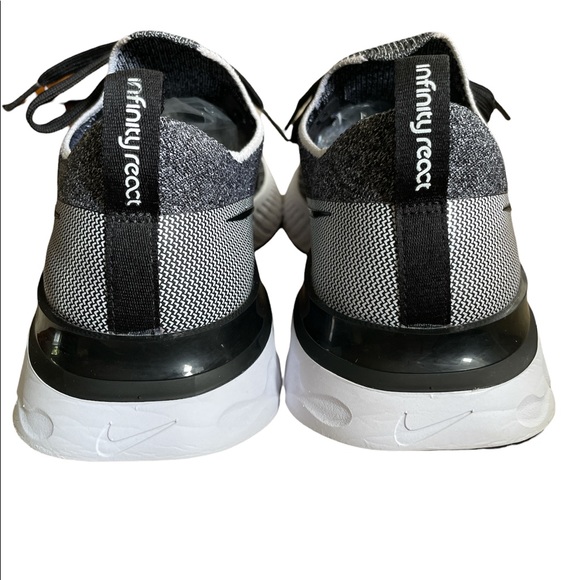 Nike React Infinity Run Flyknit 10 - Picture 5 of 12